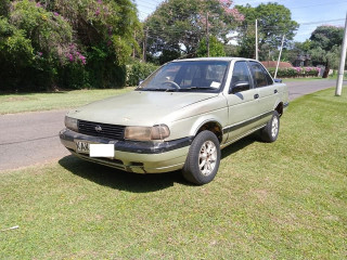 Nissan Sunny B13