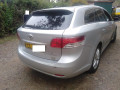 toyota-avensis-small-2