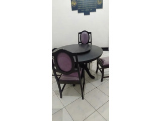 A 5 Chair Dining Table