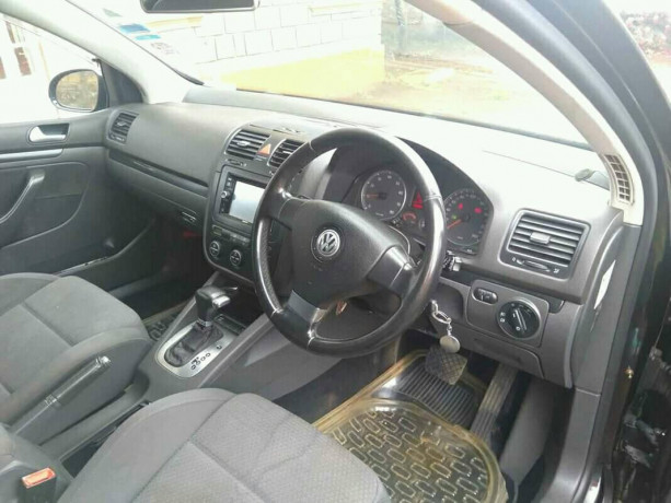 volkswagen-golf-tsi-big-1