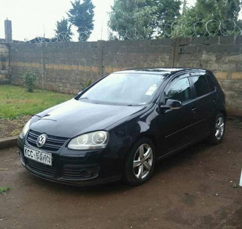 volkswagen-golf-tsi-big-0