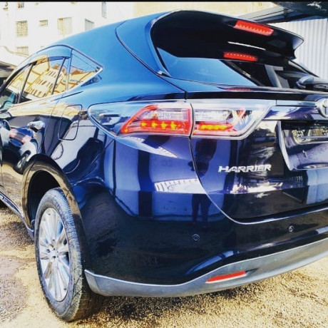 toyota-harrier-big-2