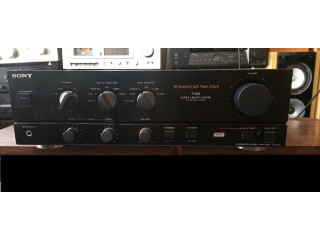 Kenwood Integrated Stero Amplifier