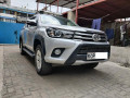 toyota-hilux-small-0