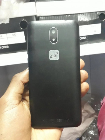 safaricom-neon-ray-8-gb-black-big-1