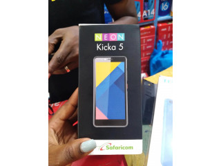 New Neon Kicka 4 4 GB Black