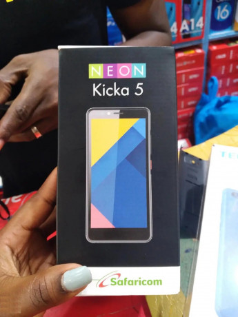 new-neon-kicka-4-4-gb-black-big-0