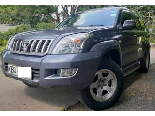 Toyota prado j120.