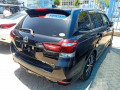 toyota-fielder-small-2