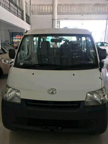 toyota-townace-big-0